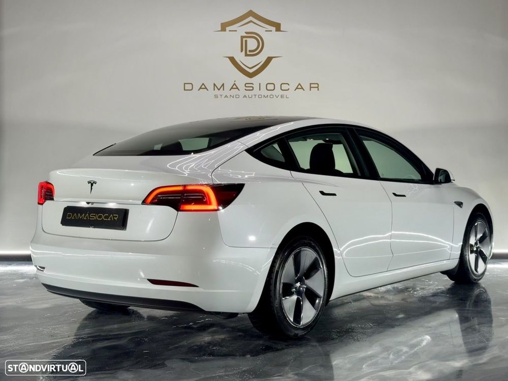 Tesla Model 3 Standard Range Plus RWD - 4