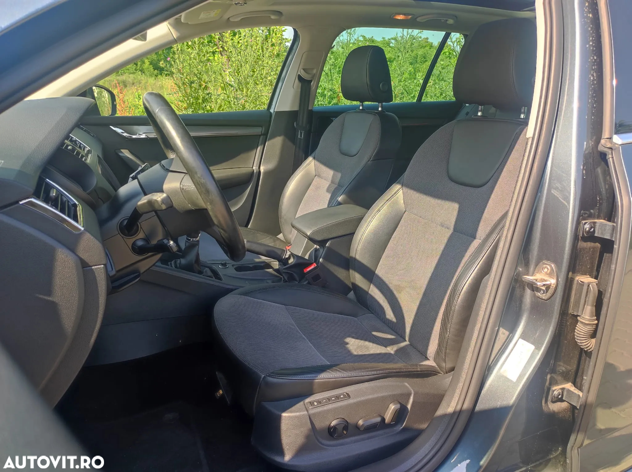 Skoda Octavia Combi Diesel 1.6 TDI Style - 11