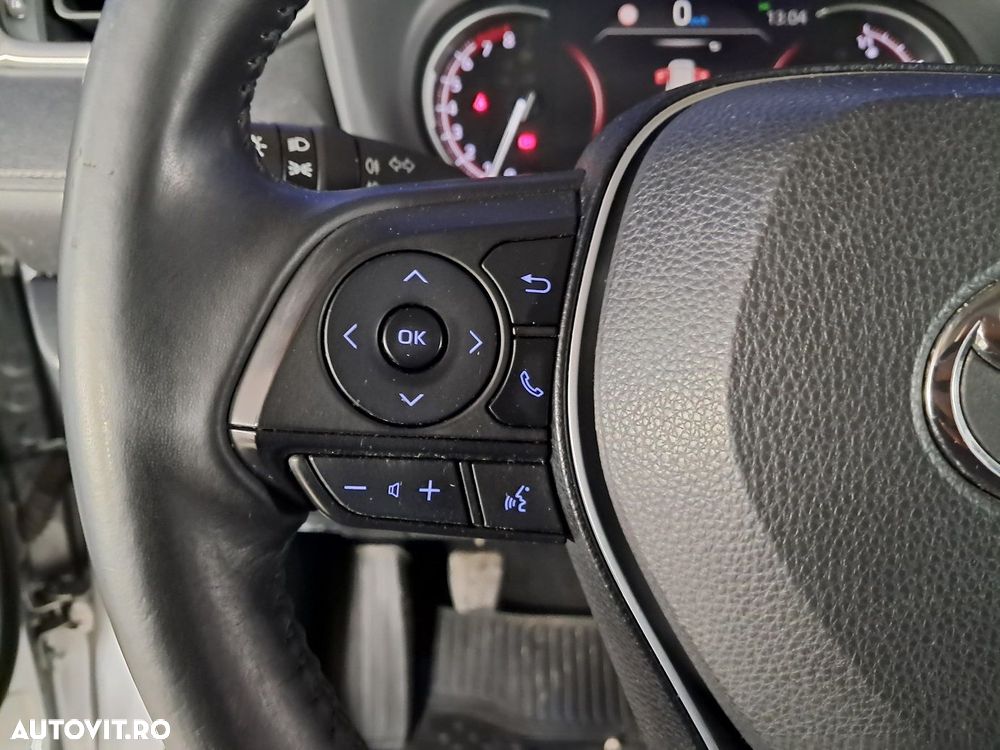 Toyota RAV4 - 9