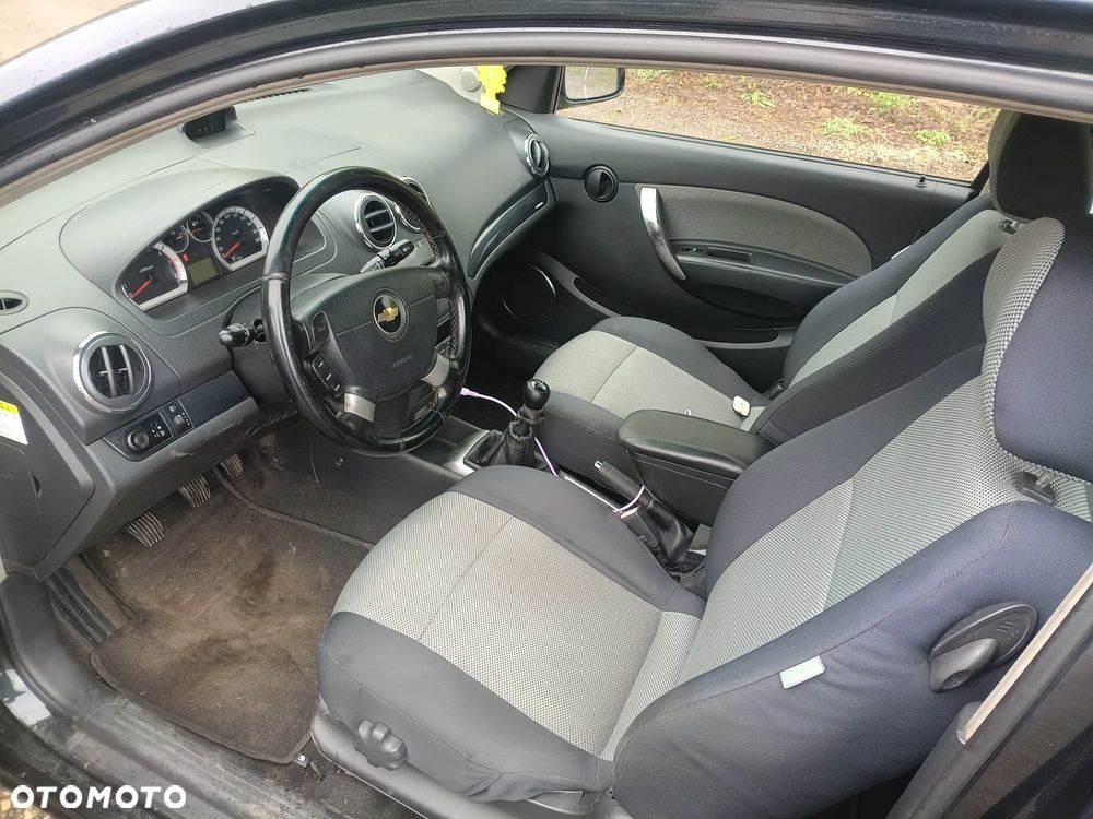 Chevrolet Aveo 1.4 16V LS - 11