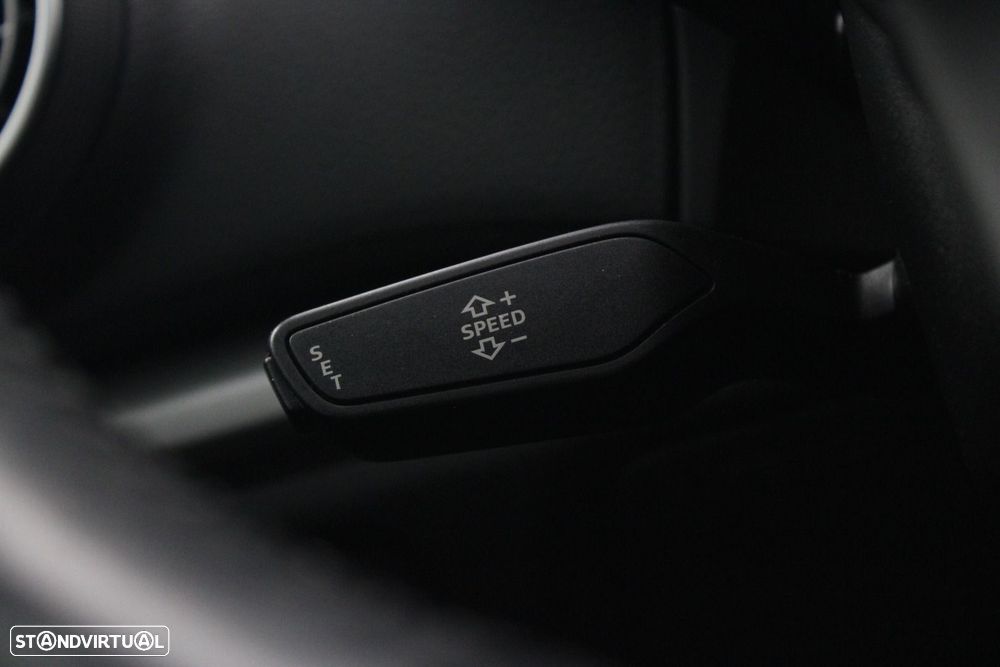 Audi A3 Limousine 30 TDI - 12