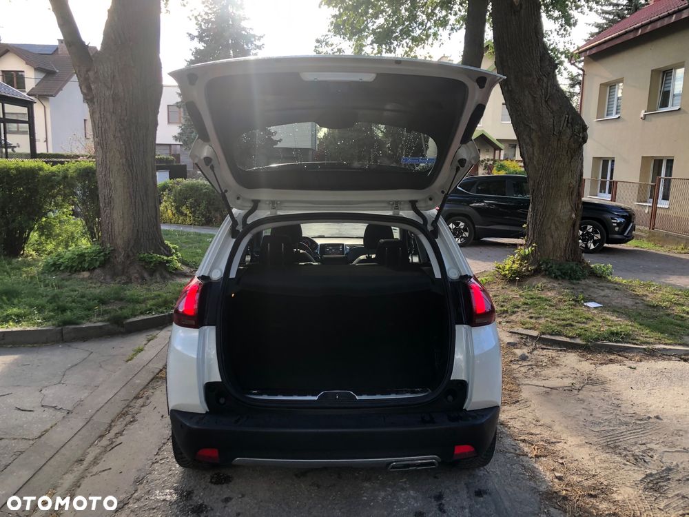 Peugeot 2008 BlueHDi FAP 120 STOP & START GT-Line Edition - 10