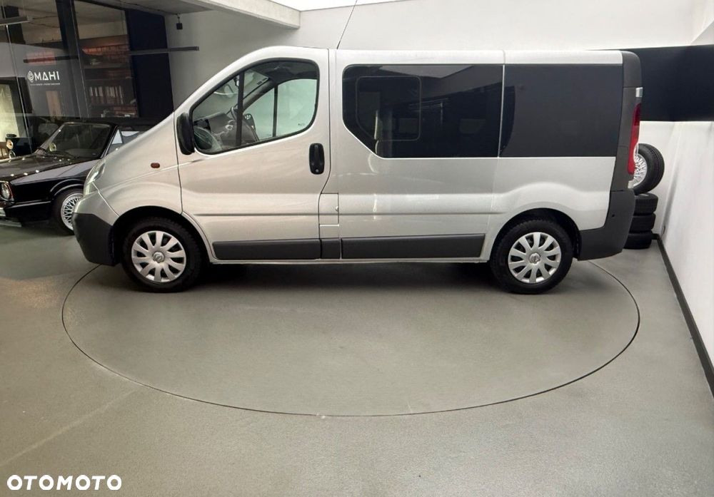 Opel Vivaro - 7