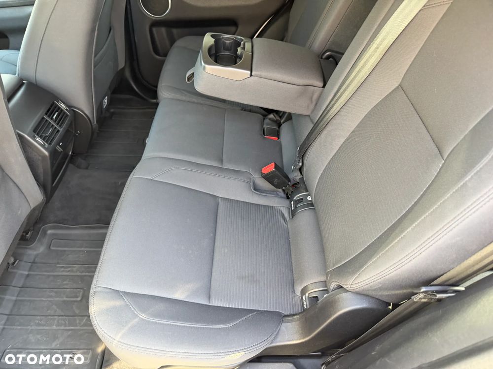Land Rover Discovery Sport - 12