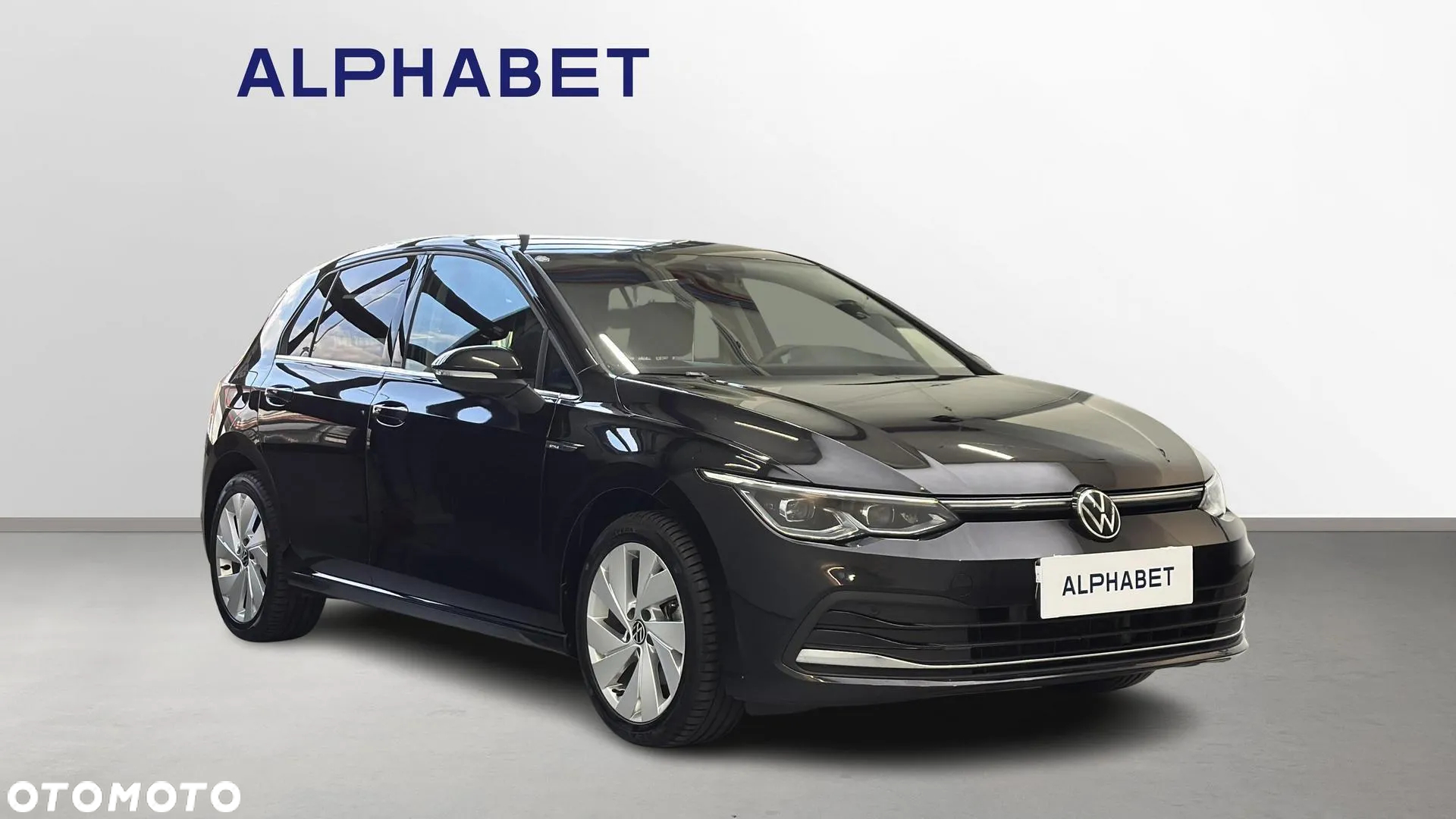 Volkswagen Golf VIII 1.5 eTSI EVO Style DSG - 5