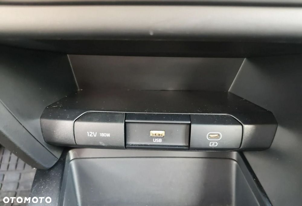 Kia Ceed - 14