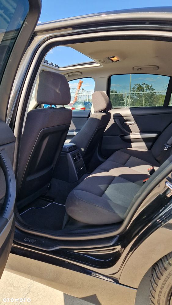 BMW Seria 3 320d - 19
