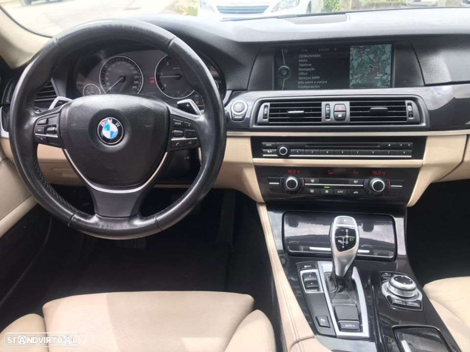 BMW 520 d Exclusive Auto 129g - 16