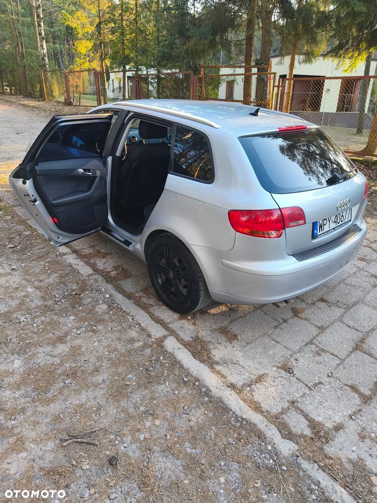 Audi A3 Sportback 2.0 TDI DPF Ambiente - 24