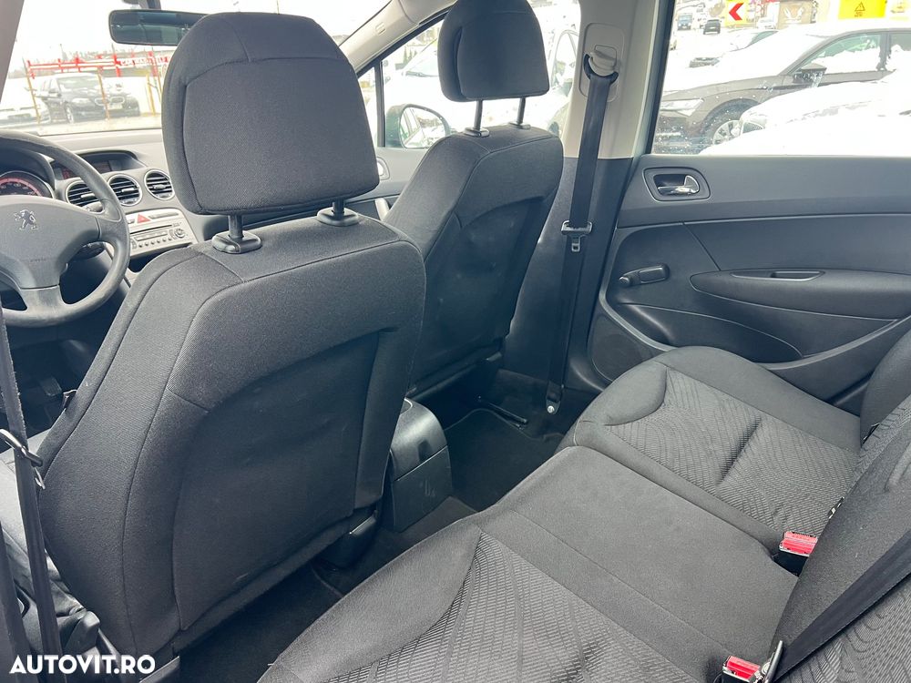 Peugeot 308 1.6HDi Premium Pack - 5