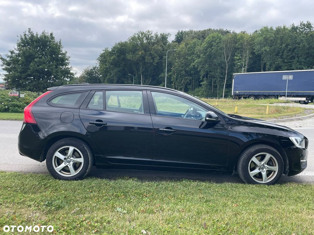 Volvo V60 D2 Drive-E Dynamic Edition (Kinetic) - 5