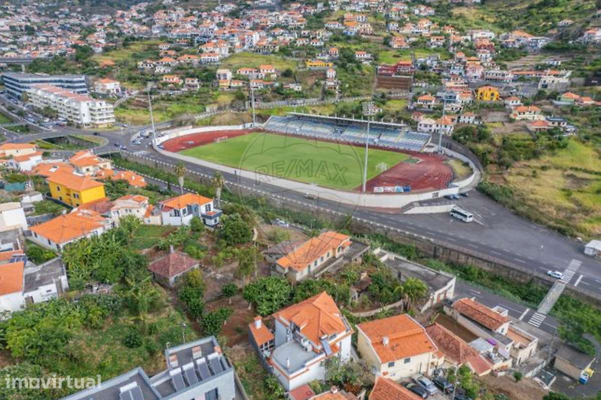 Moradia T6 para venda - Grande imagem: 2/18