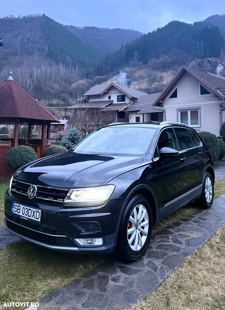 Volkswagen Tiguan - 1