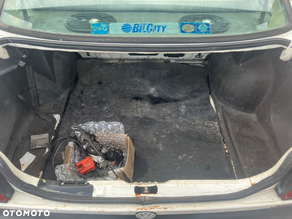 Volkswagen Jetta 1.8 CL - 28