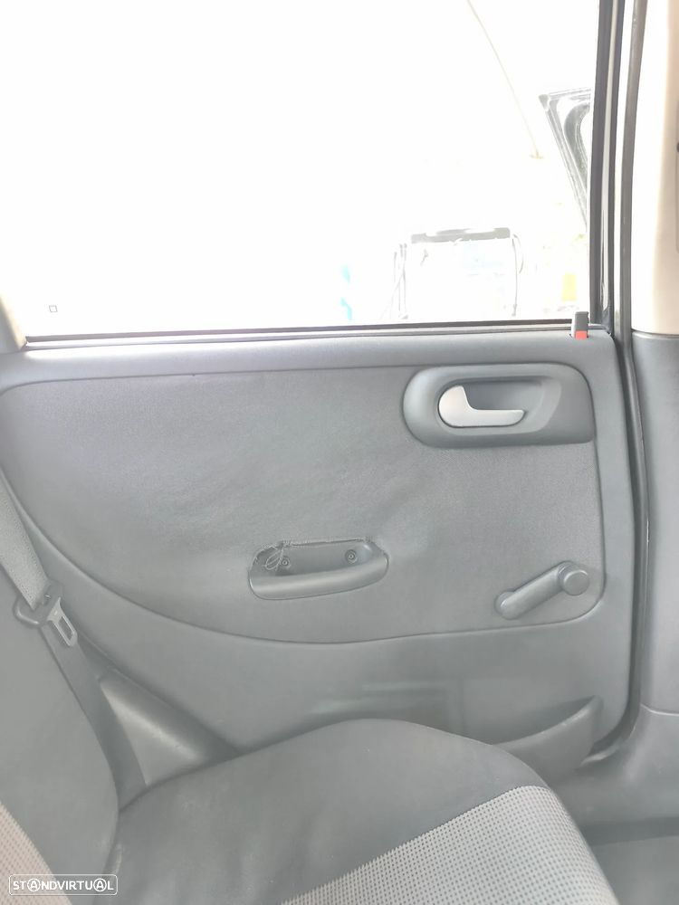 Opel Corsa 1.2 16V Enjoy - 15