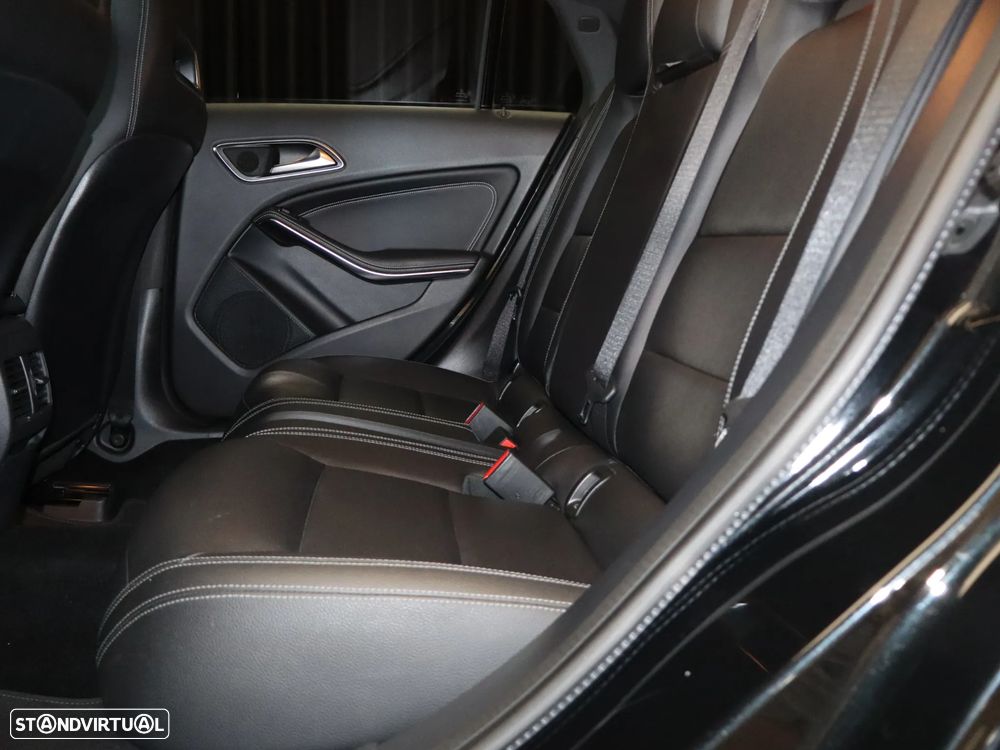 Mercedes-Benz CLA 200 d Shooting Brake Urban Aut. - 14