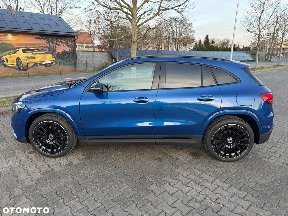 Mercedes-Benz GLA 200 7G-DCT AMG Line - 10