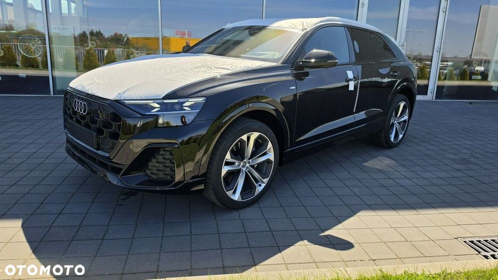 Audi Q8 - 2