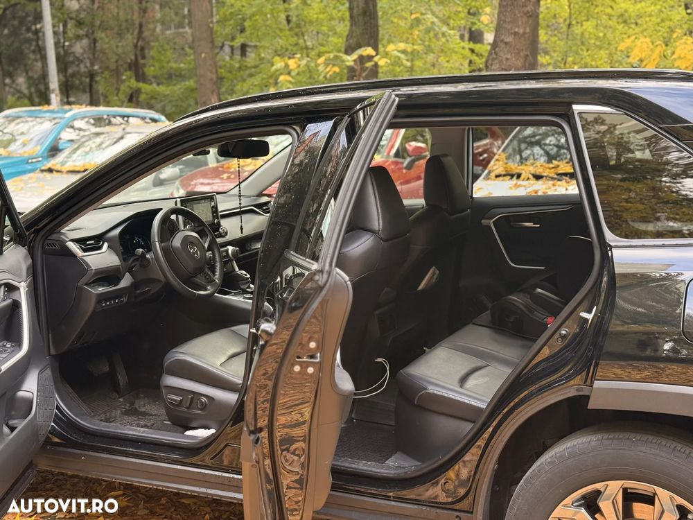 Toyota RAV4 - 2