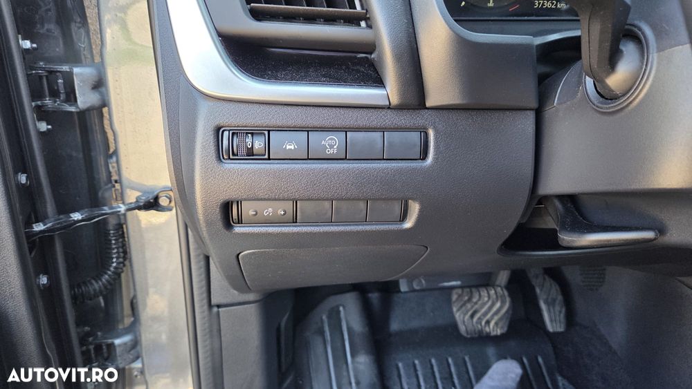 Nissan Qashqai 1.3 l MHEV X-Tronic N-Connecta - 5