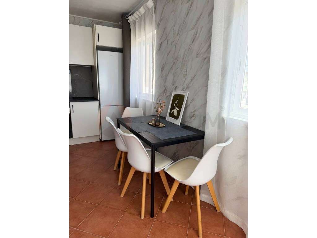 Excelente apartamento T3 transformado em T2, em Setúbal. - Grande imagem: 5/14