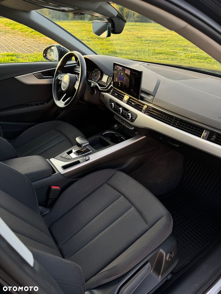 Audi A4 Avant 40 TFSI S tronic - 20