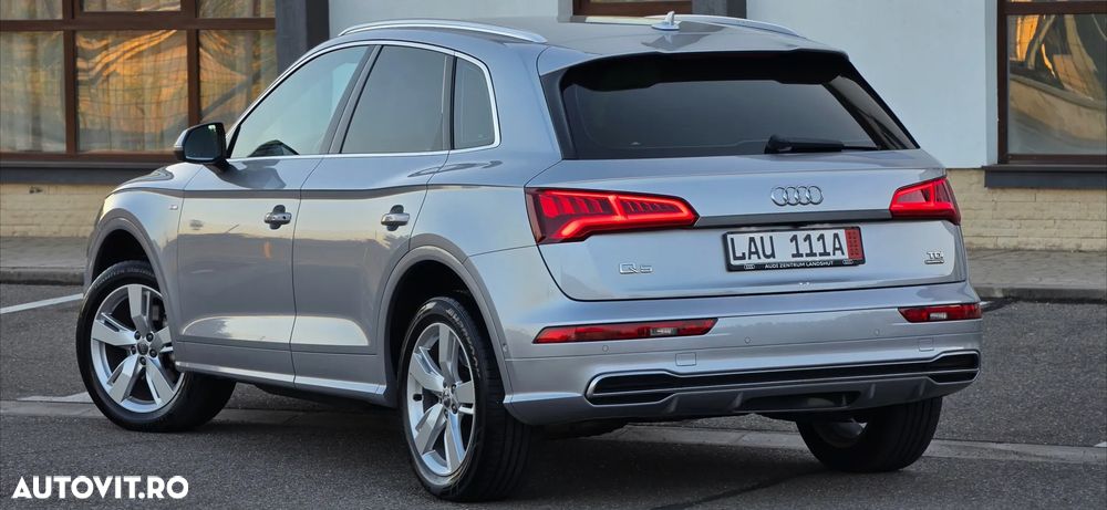Audi Q5 2.0 40 TDI quattro S tronic Design - 4