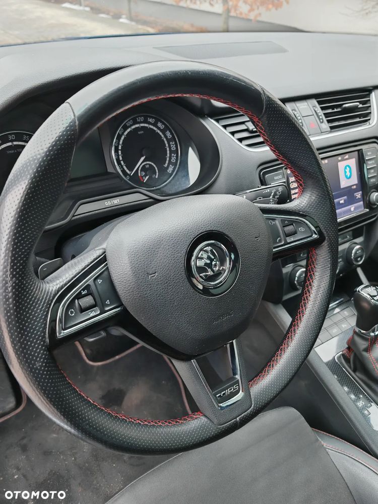 Skoda Octavia 2.0 TDI DSG RS - 23