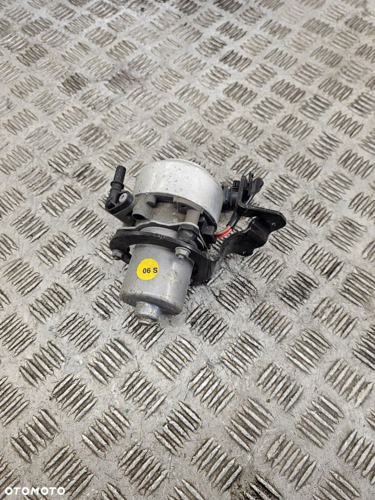pompa podciśnienia vacum audi q2 81a 1.5 tsi 5q0612181 - 2