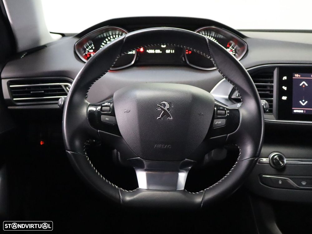 Peugeot 308 SW 1.2 PureTech Style - 11
