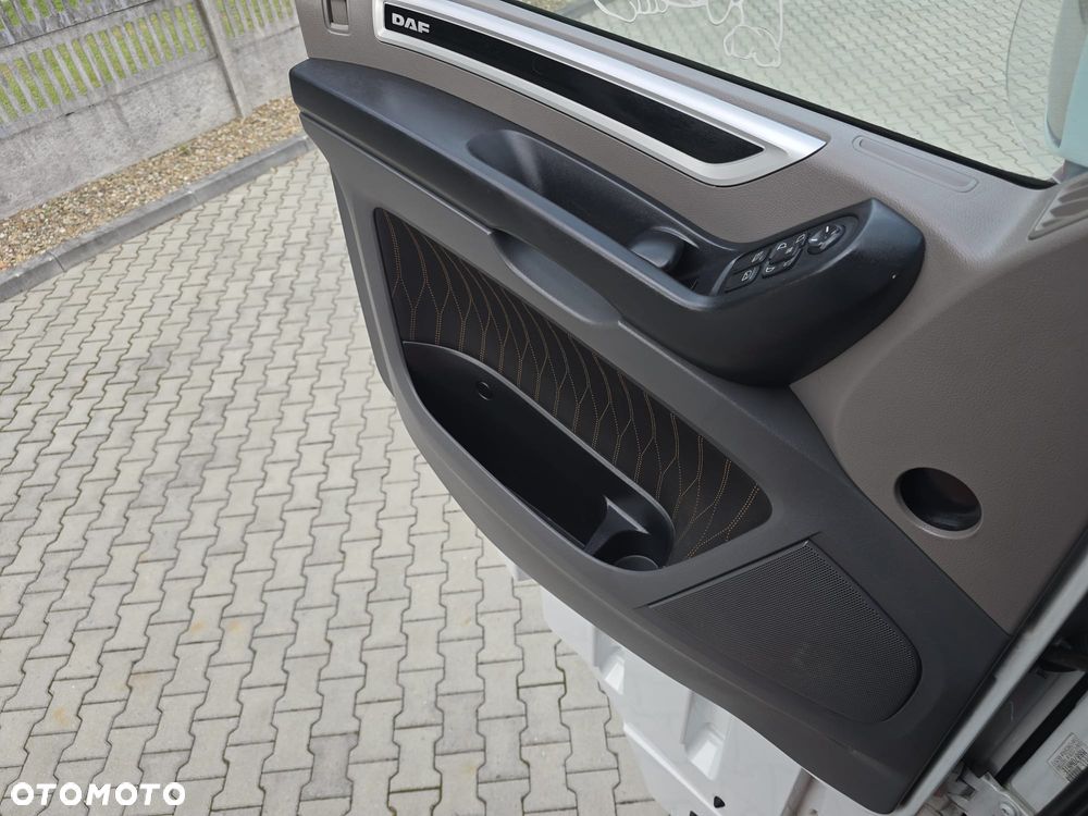 DAF Space Cab - 8