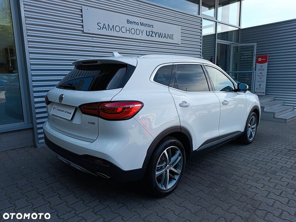 MG HS 1.5 T-GDI Exclusive DCT - 9