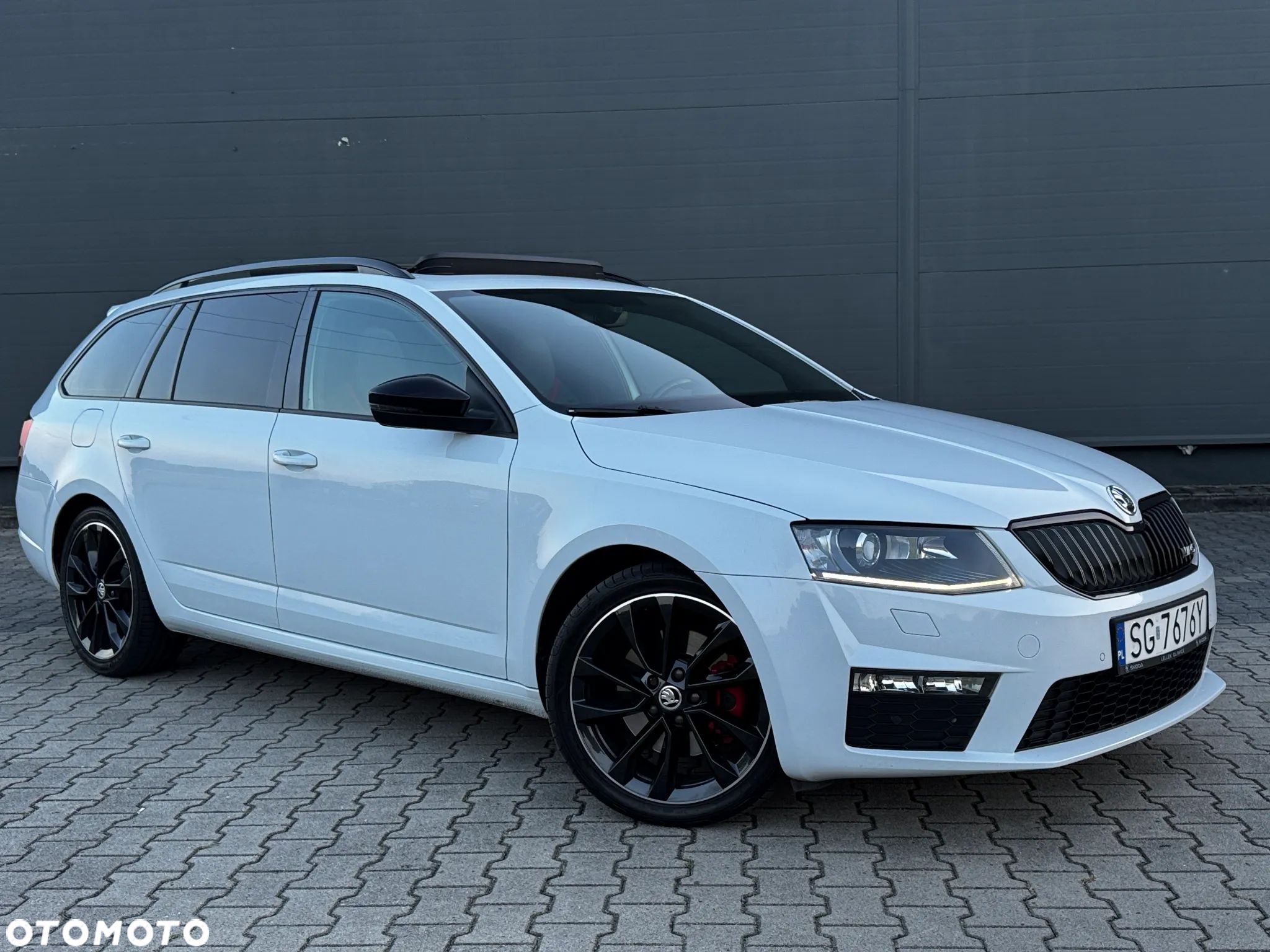 Skoda Octavia 2.0 TDI RS DSG - 1
