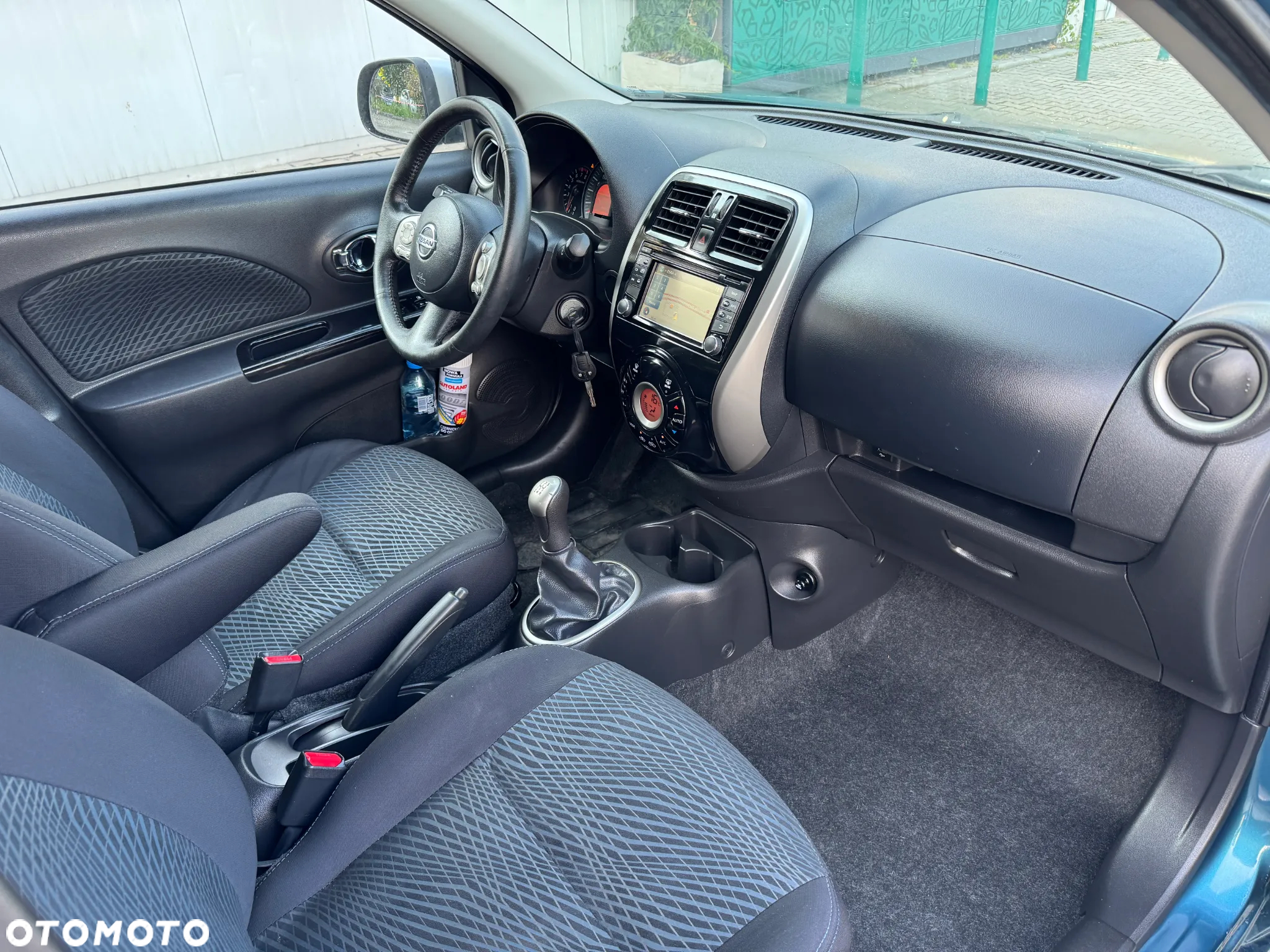Nissan Micra 1.2 Tekna EU6 - 10