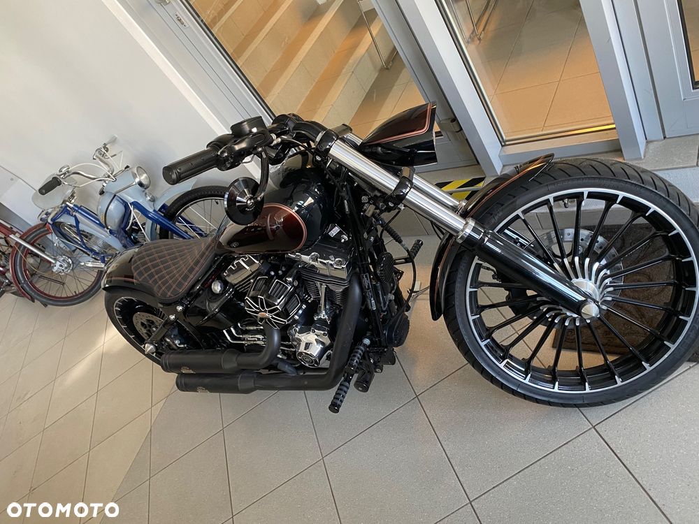 Harley-Davidson FXSB Breakout - 10