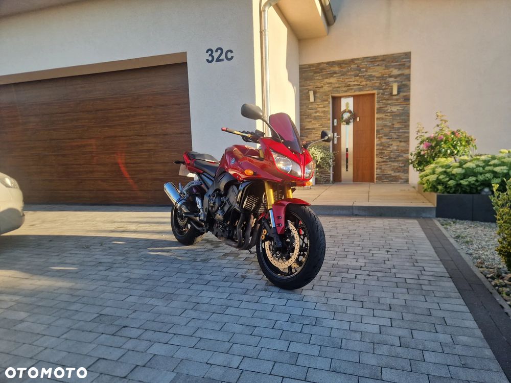 Yamaha FZ - 4