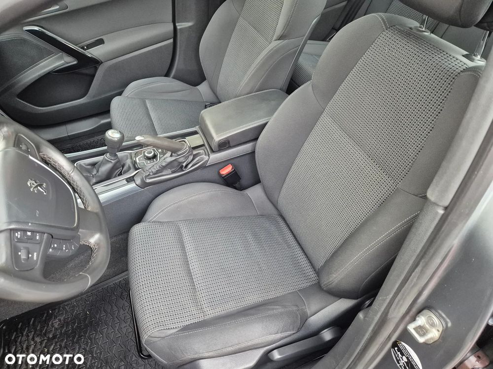 Peugeot 508 HDi FAP 140 Active - 10