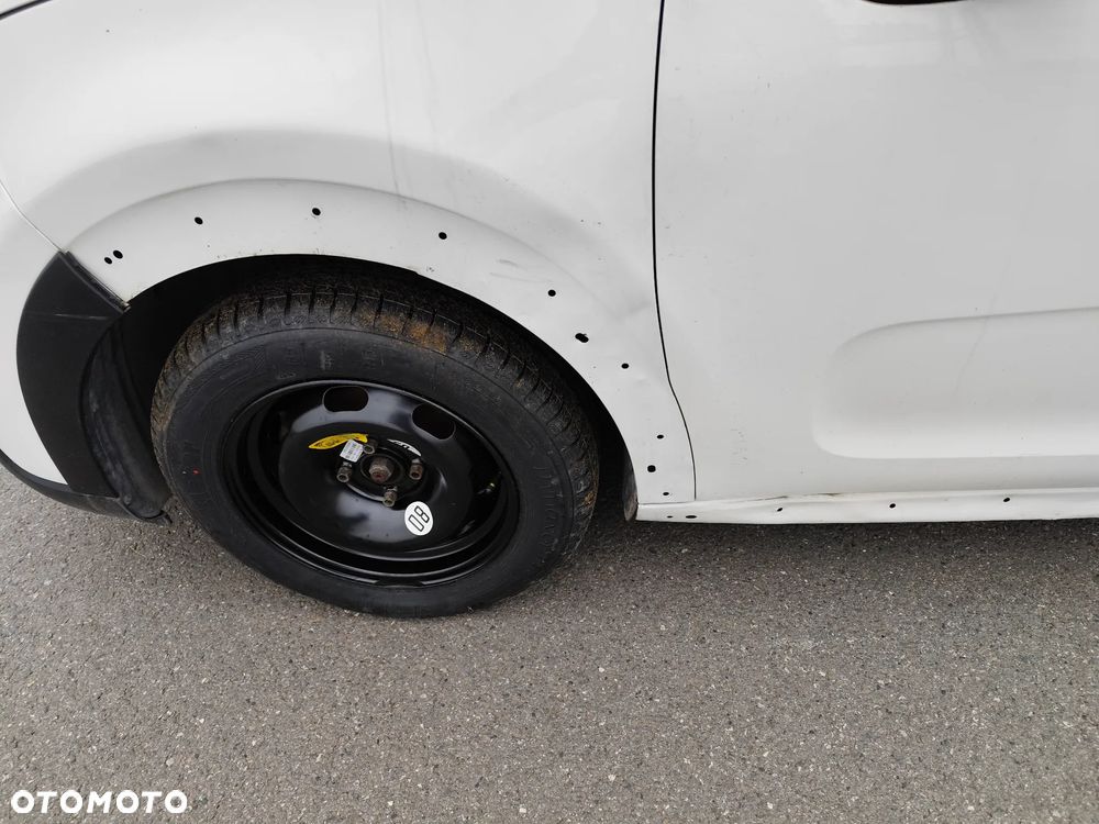 Citroën C3 1.2 PureTech GPF Shine - 14