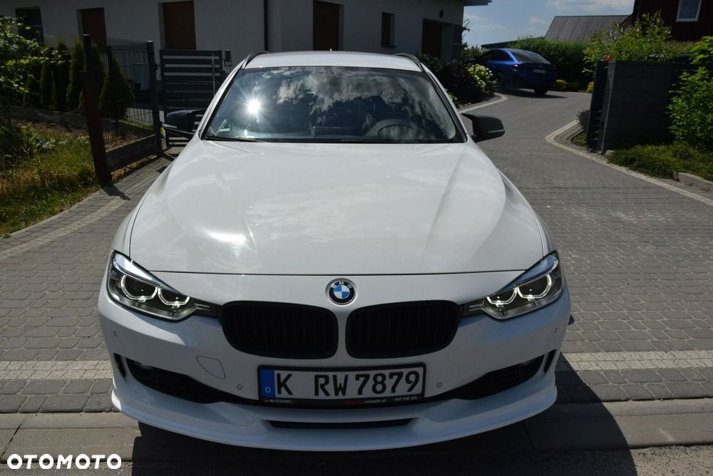 BMW Seria 3 318d Blue Performance - 9