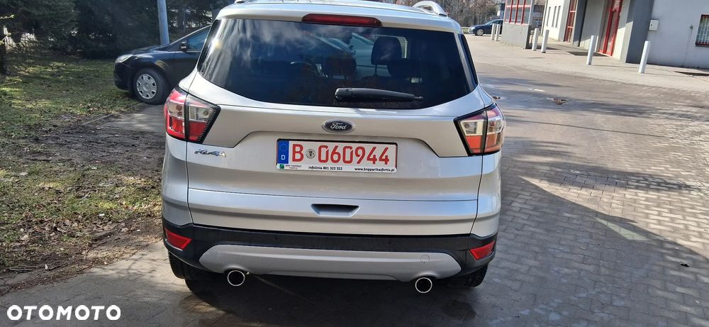 Ford Kuga 2.0 TDCi 4x4 Titanium - 8