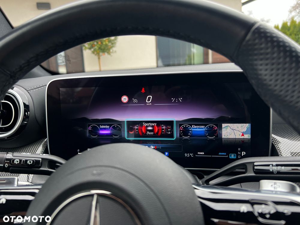 Mercedes-Benz GLC - 31