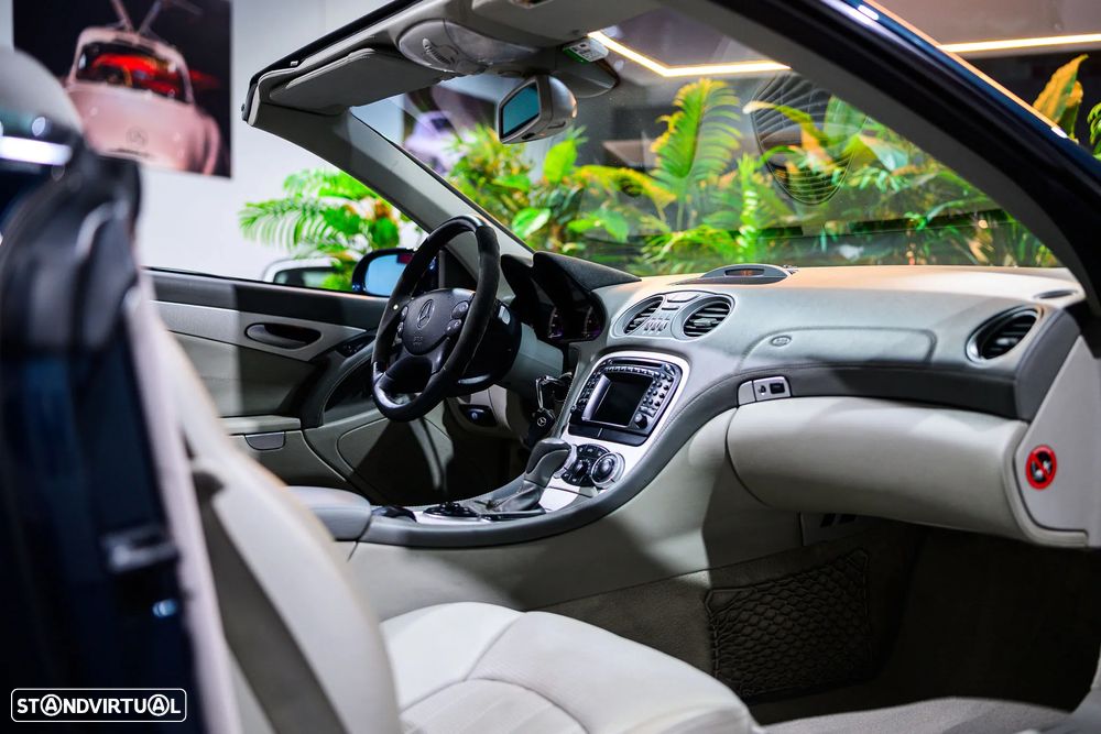 Mercedes-Benz SL 55 AMG - 23