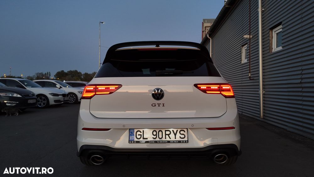 Volkswagen Golf 2.0 TSI DSG GTI - 3