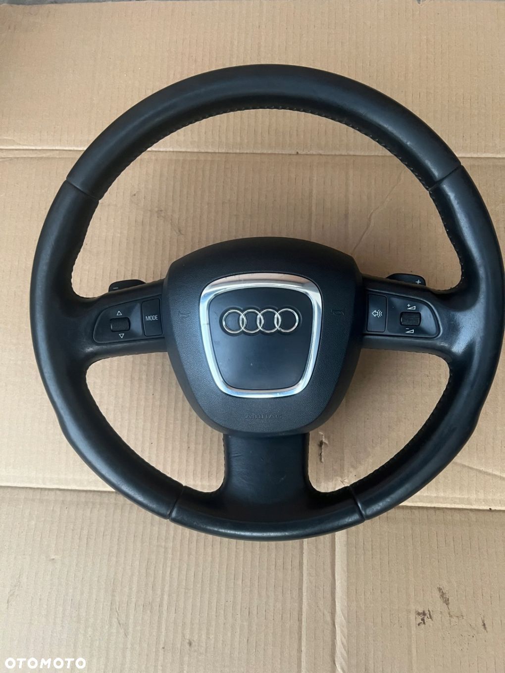 KIEROWNICA TRÓJRAMIENNA ŁOPATKI F1 AUDI A8 S8 D3 - 1
