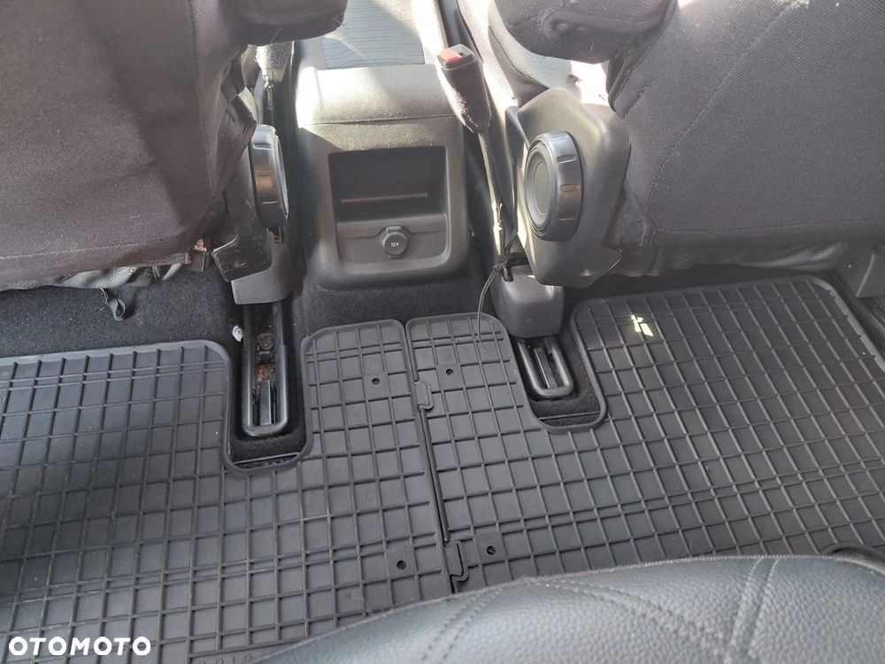 Citroën C4 Picasso - 23