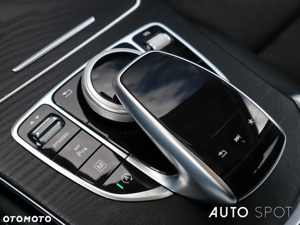 Mercedes-Benz GLC 220 d 4Matic 9G-TRONIC - 35