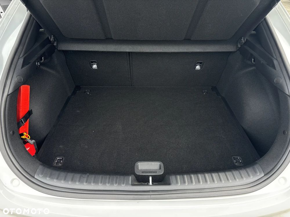 Kia XCeed 1.5 T-GDI M - 27