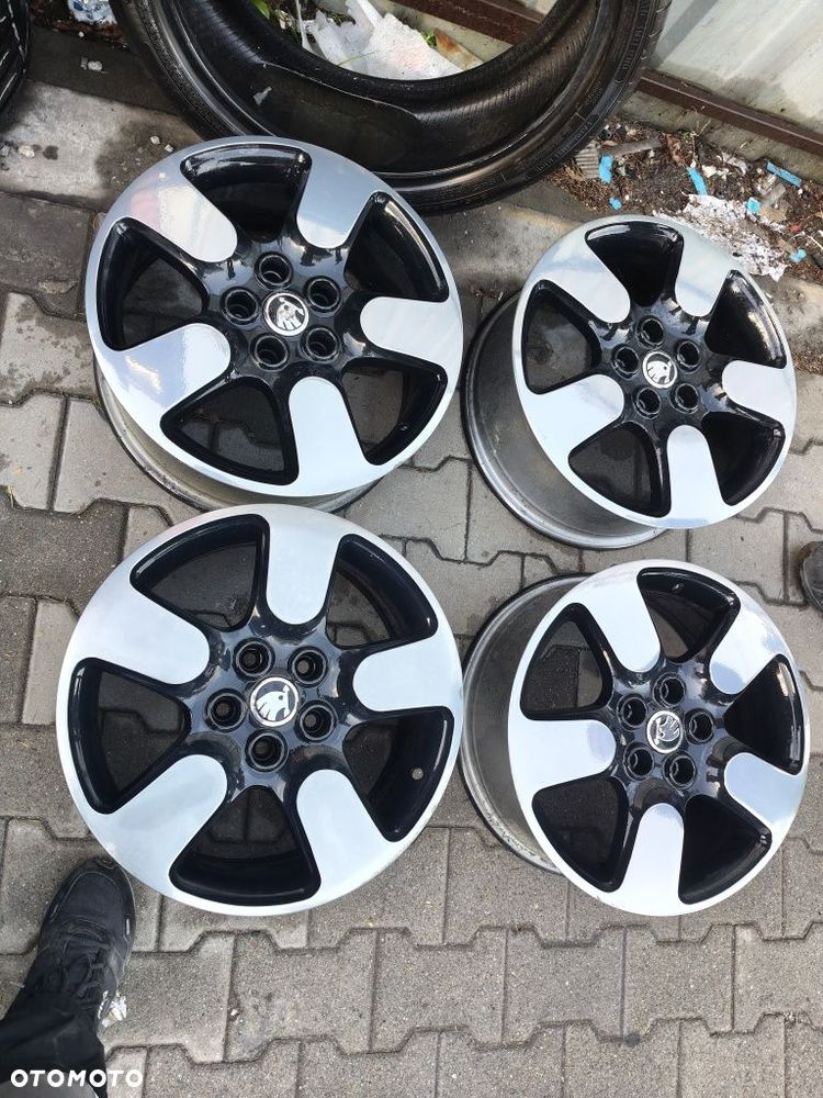 Felgi aluminiowe skoda 7jx17 et50 5x112 seat VW cupra