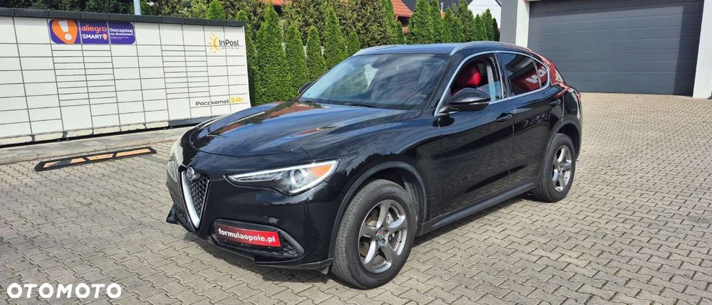 Alfa Romeo Stelvio - 2