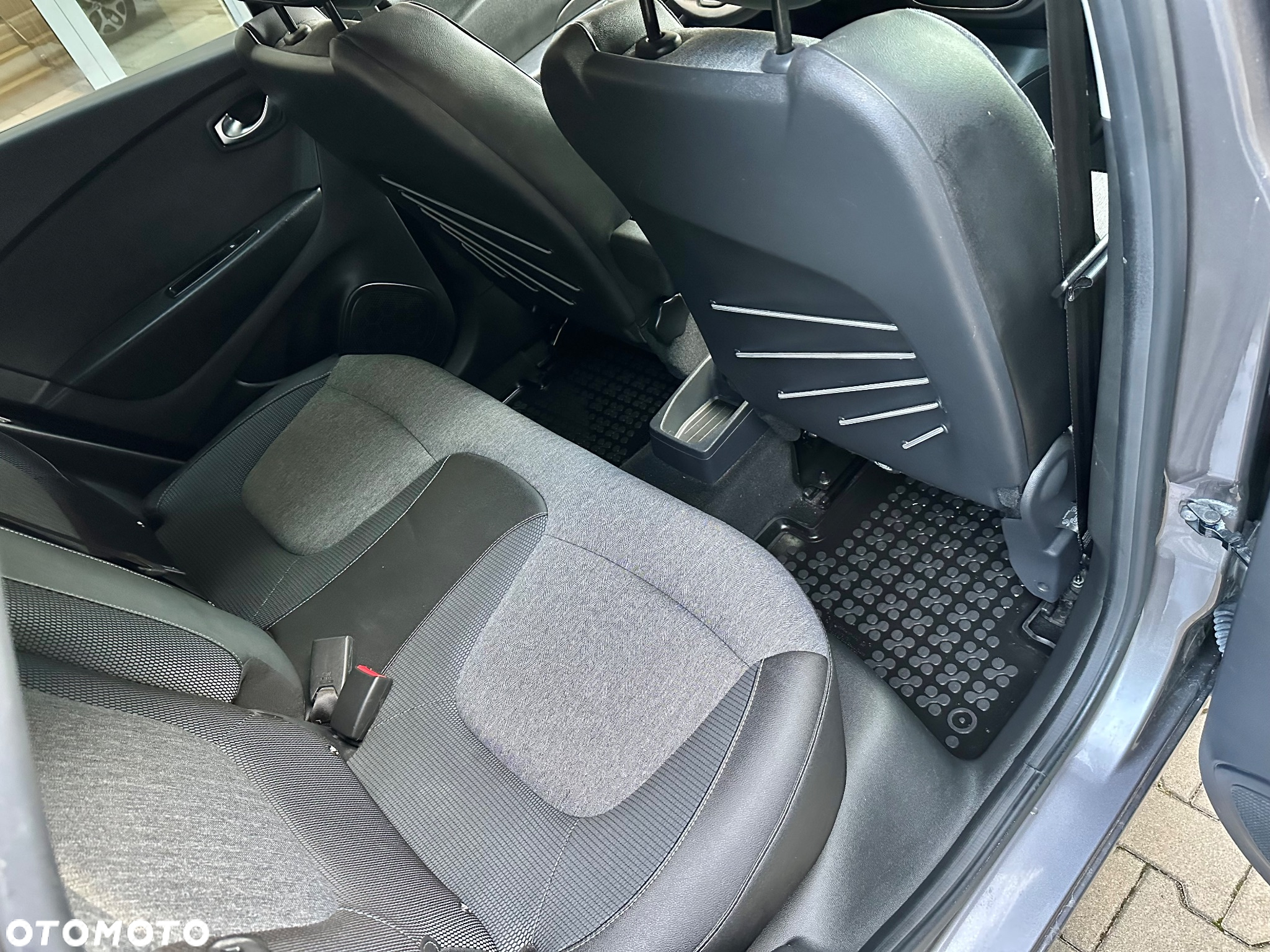 Renault Captur 1.2 Energy TCe XMOD - 18